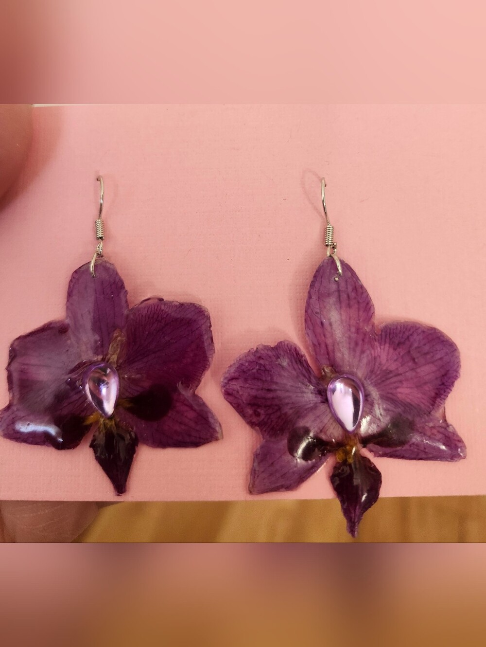 Purple Floral Resin Drop Earrings with Teardrop Accent -